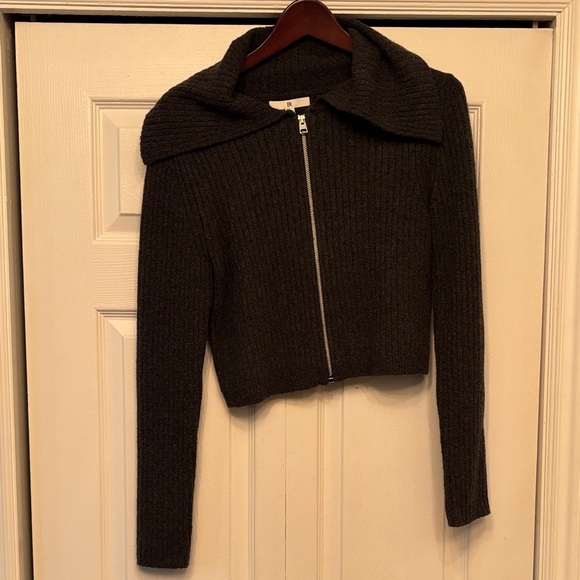 Banana Republic Gray Zip-Up Ribbed Sweater - Picture 2 of 5